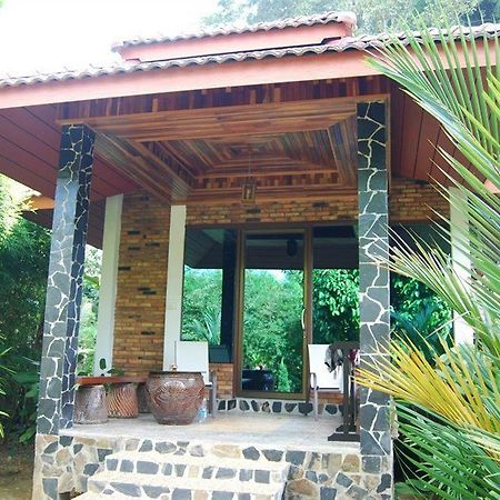 Khao Sok Riverside Cottage Khao Sok National Park Kültér fotó